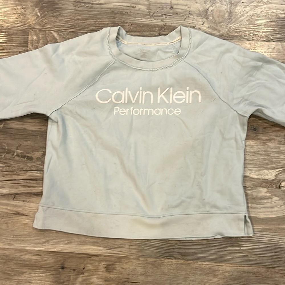 Women’s sweatshirt size Large